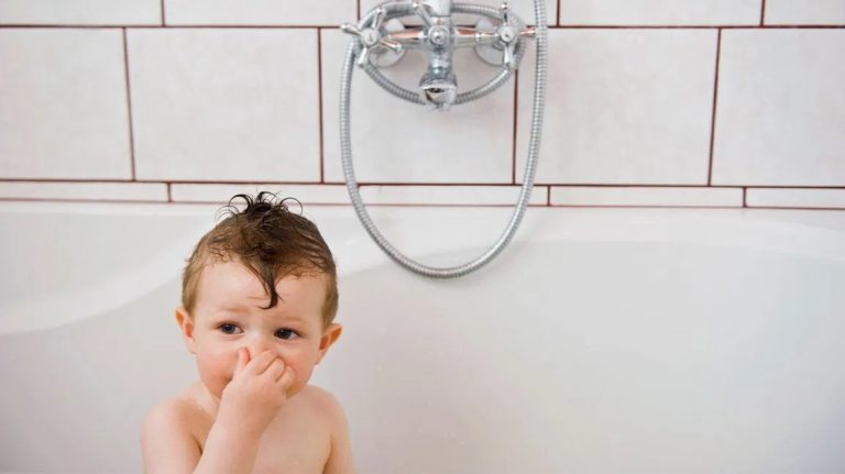 Reasons behind the smell of your shower drain