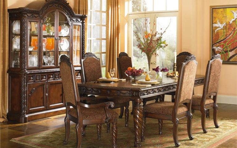 Selecting dining room furniture: All you need to know!