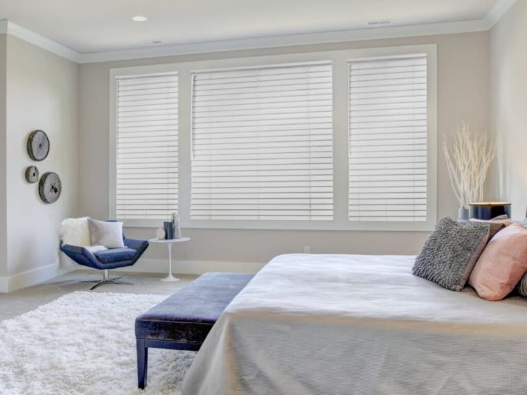 How to incorporate window blinds into a minimalist interior design?