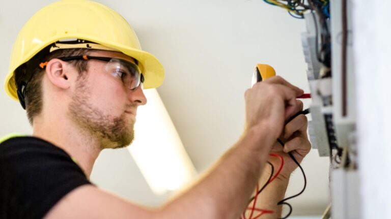 Electrical Safety Tips Every Homeowner Should Know