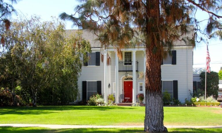Is Winter Haven More Family-Friendly Than New Smyrna Beach or The Villages?
